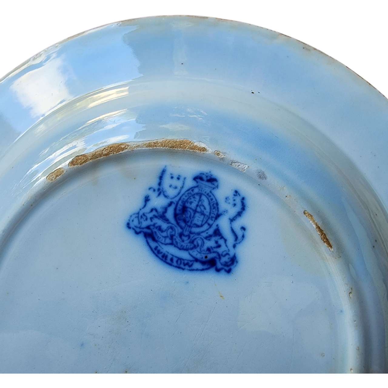 9" Antique English Willow Pattern Blue Transferware Soup Plate Royal Arms Mark, c.1860s–1890s