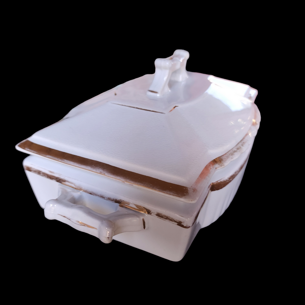 Antique Johnson Bros England White Ironstone Covered Casserole Tureen Bowl Dish