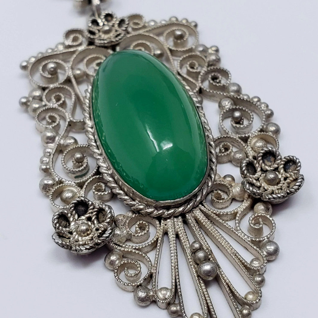 Art Nouveau Emerald Cabochon Art Glass Silver Necklace