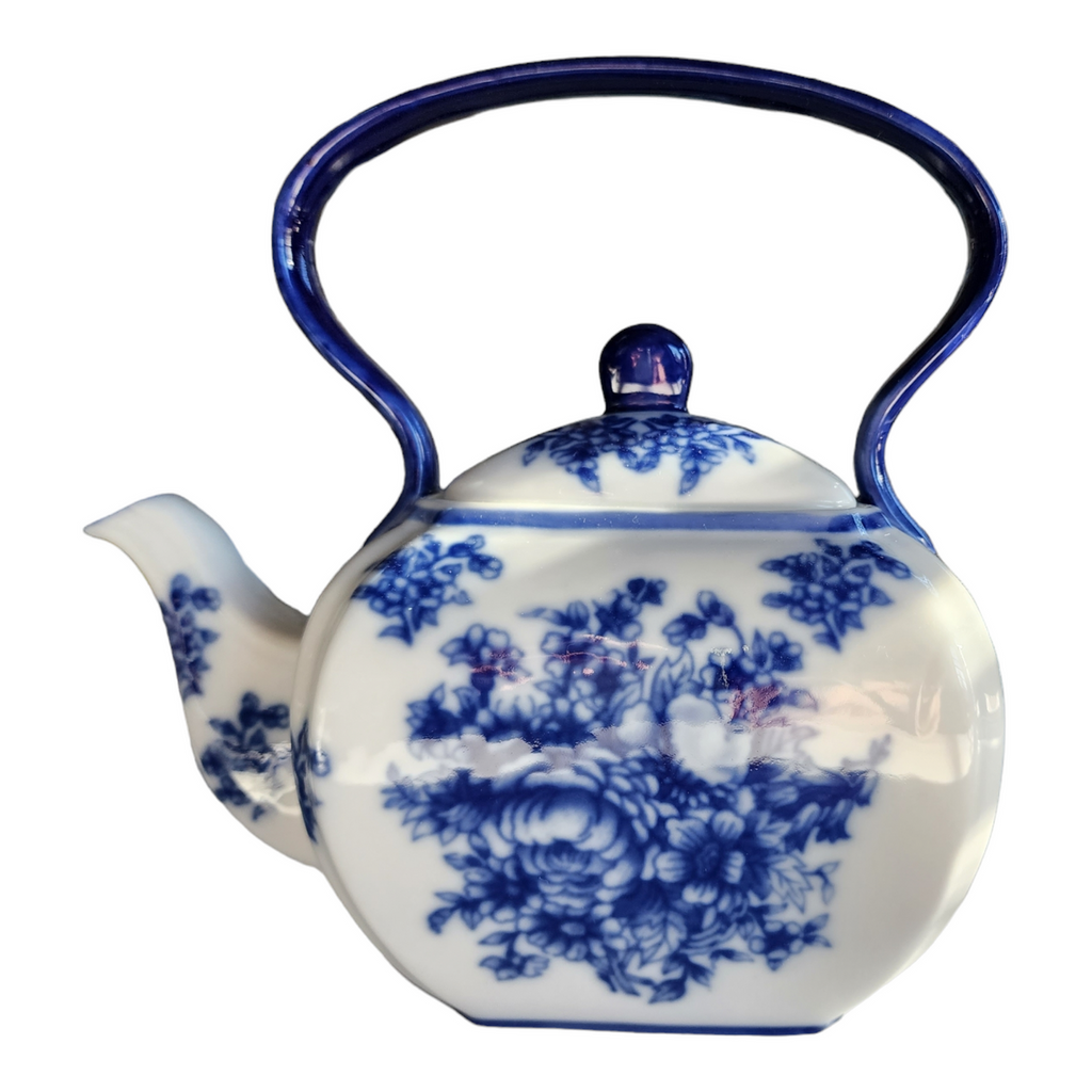 Basic Porcelana Home Essentials Wall Pocket Teapots Blue-and-White Set of 3