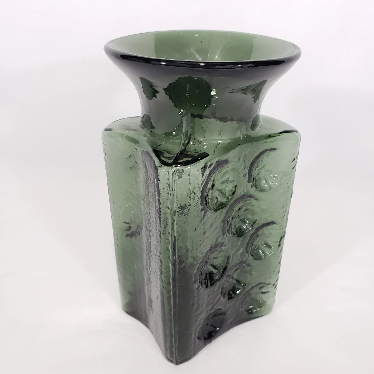 Blenko Joel Myers Avocado Green Pinwheel Water Bottle Vase