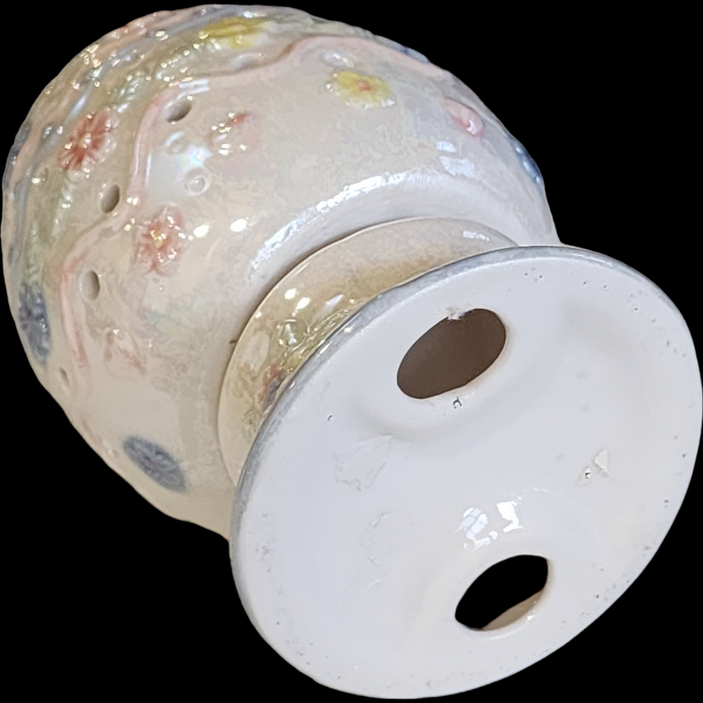 Ceramic Easter Egg Tealight Candle Holder