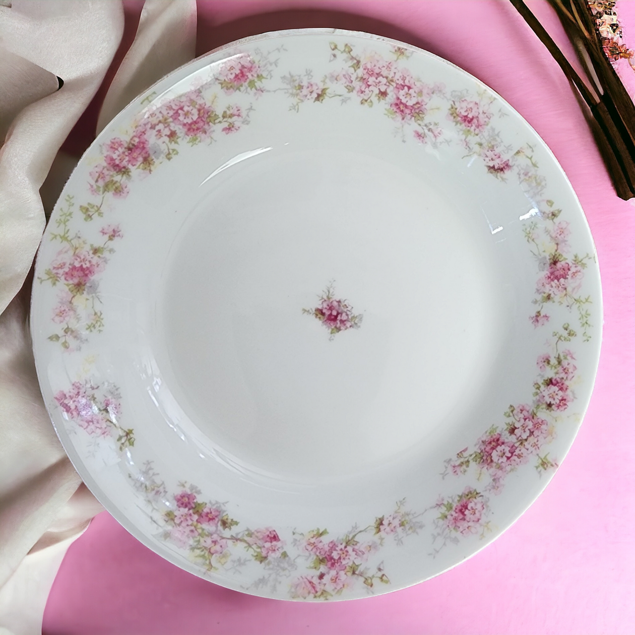 Charles Field Haviland Pink Flowers Green Leaves Limoges France Coupe Soup Bowl