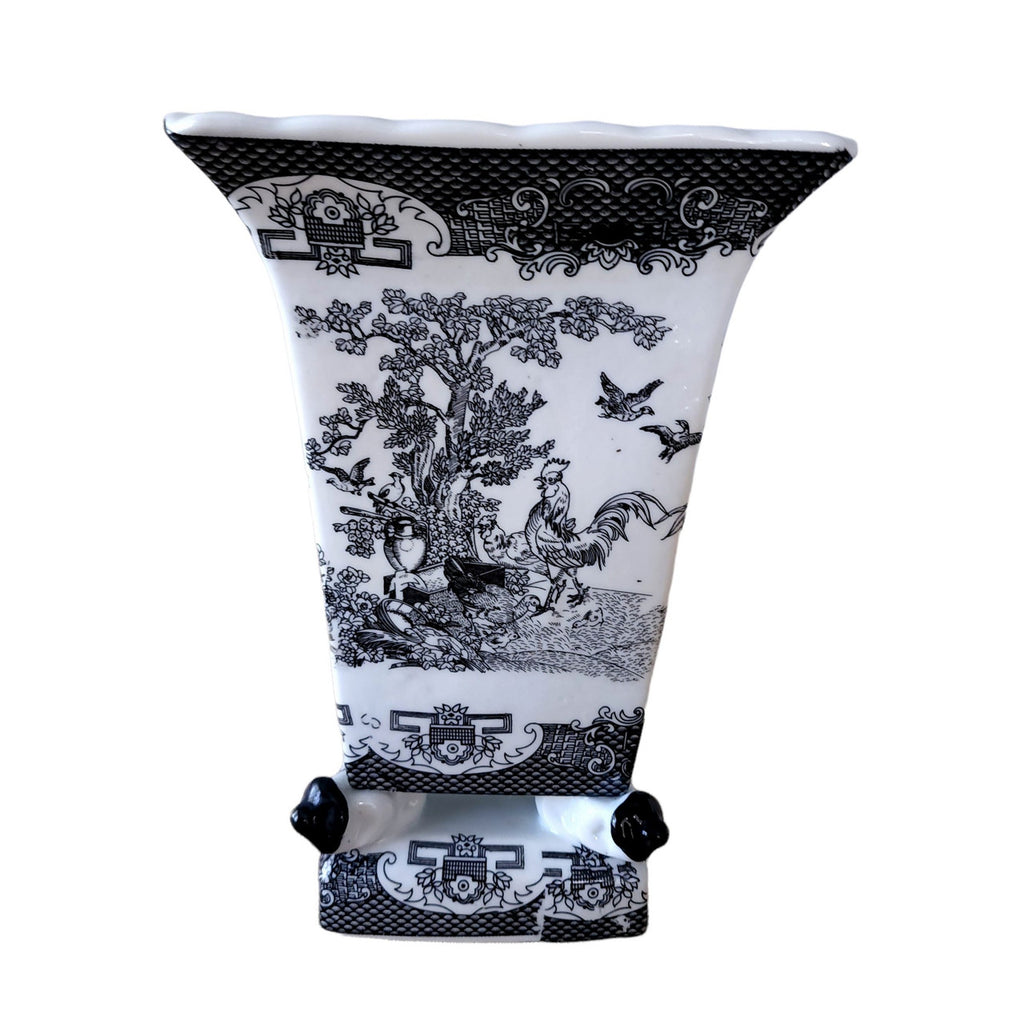 De Chang Tao Ci Black & White Rooster Vase