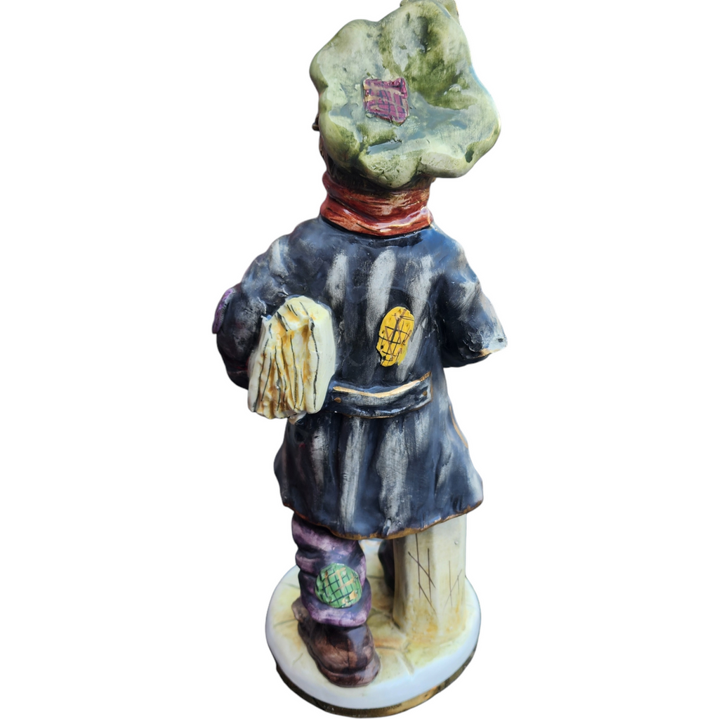 Dipinto A Mano Hand Painted Porcelain Newspaper Boy Artist Signed Figurine