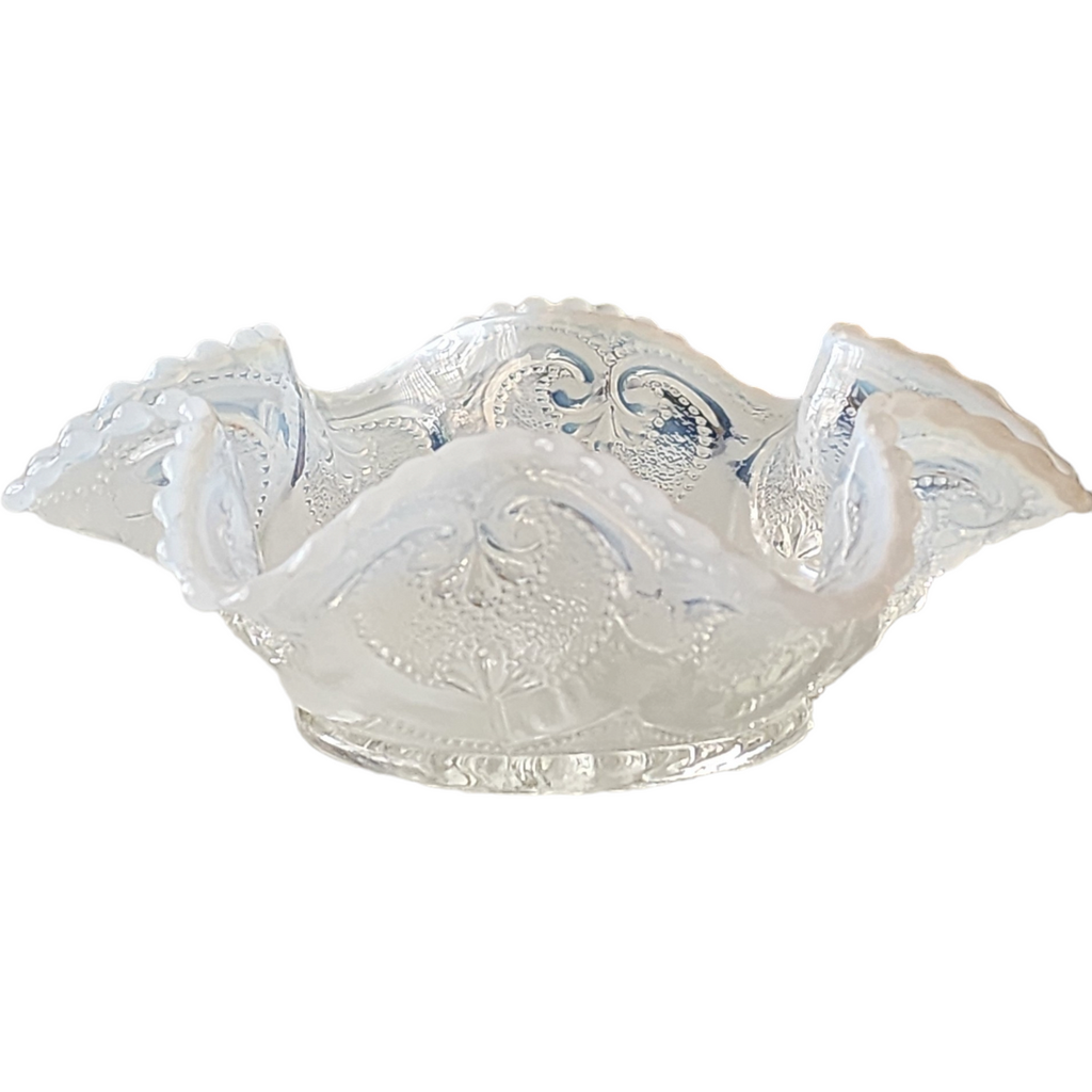 Dugan Sweetheart White Opalescent Round Crimped Bowl