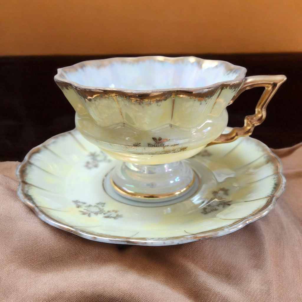 Fan Crest Iridescent Lusterware Gold Filigree Cup & Saucer Set