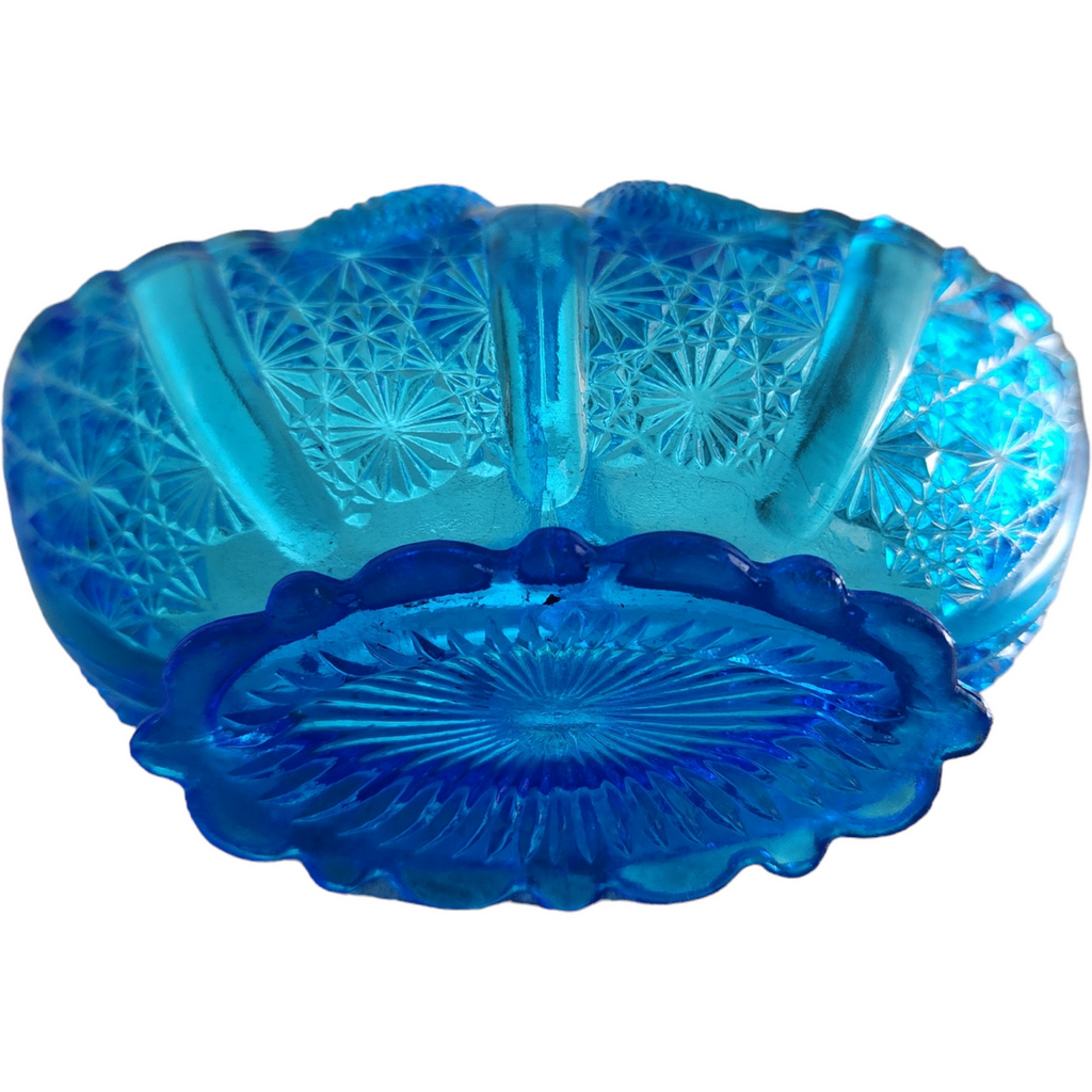 Fenton Daisy & Button Colonial Blue 4 Inch Basket