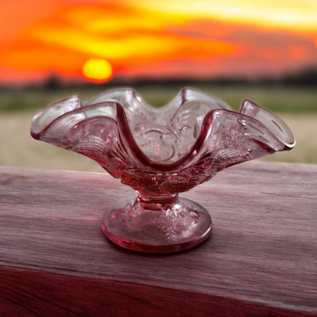 Fenton Dusty Rose Pink Round Crimped Bowl