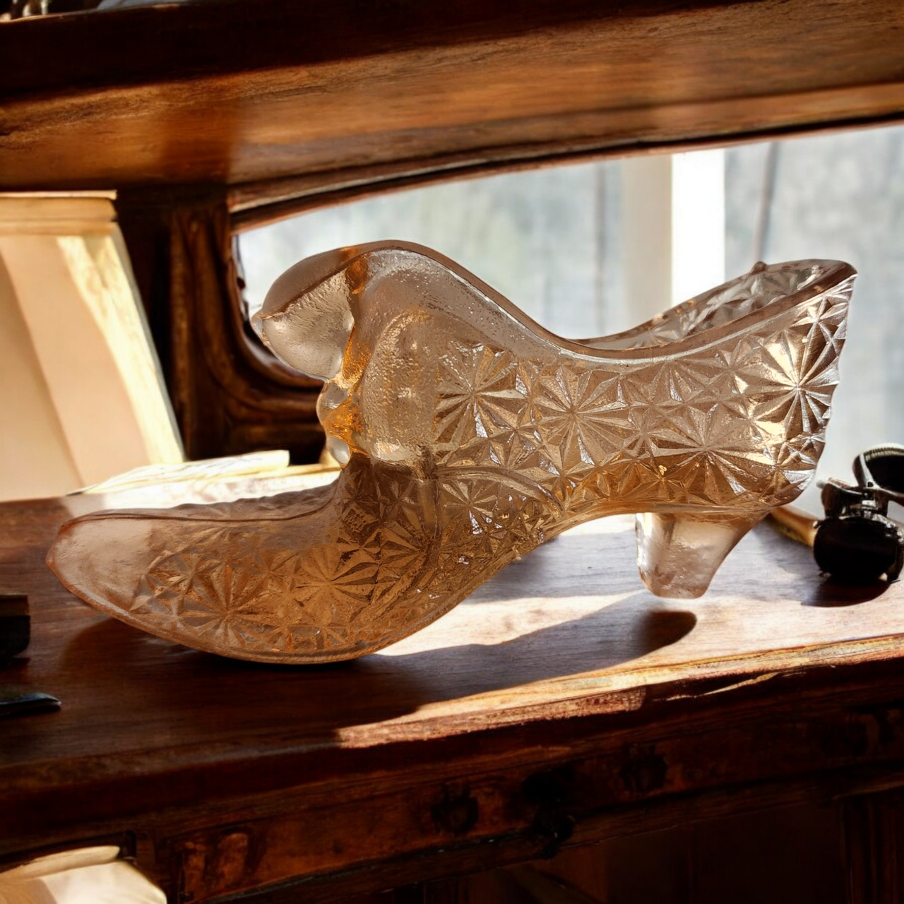 Fenton Peaches & Cream Glass Slipper with Kitten Vase