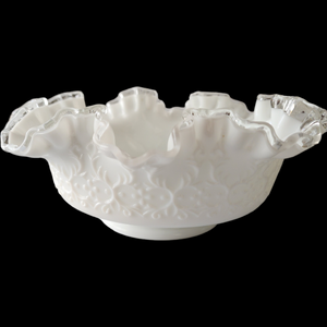Fenton Silver Crest Spanish Lace Round Crimped Bowl