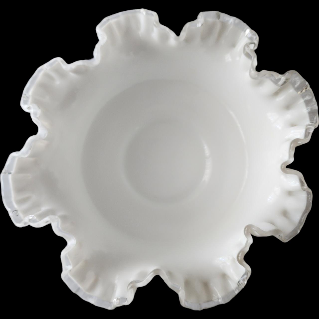 Fenton Silver Crest Spanish Lace Round Crimped Bowl