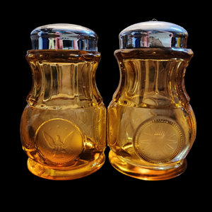 Fostoria Coin Glass Amber Shaker Set with Metal Lids
