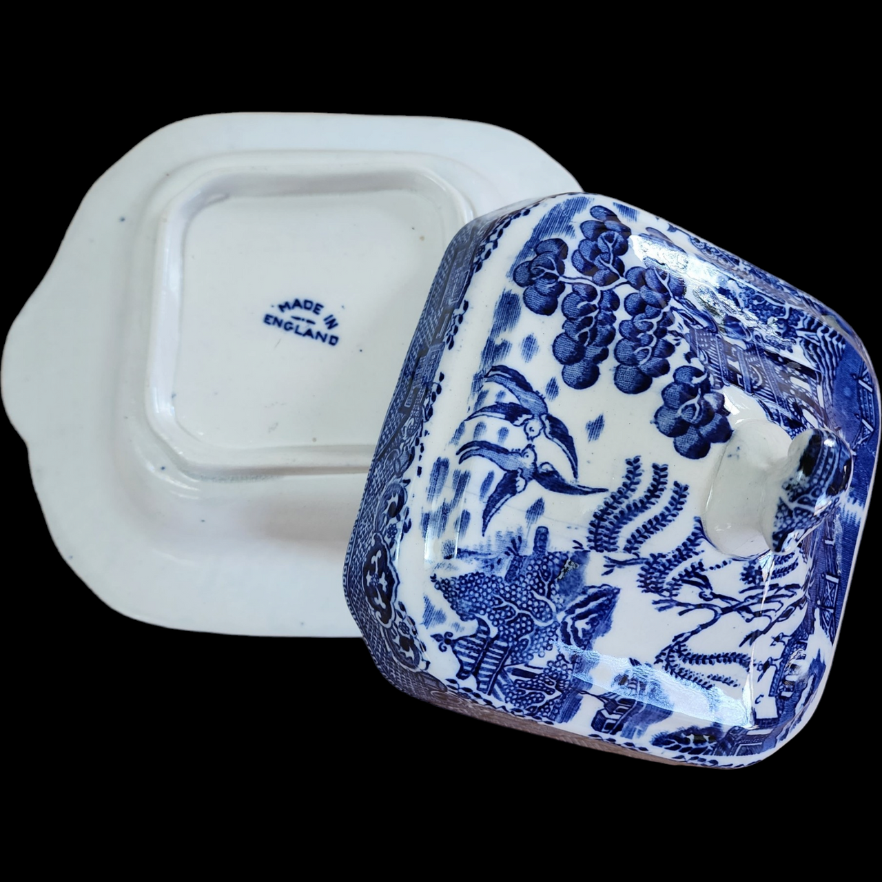 Globe Pottery Willow Blue Rim Shape Square Covered Vegetable Bowl
