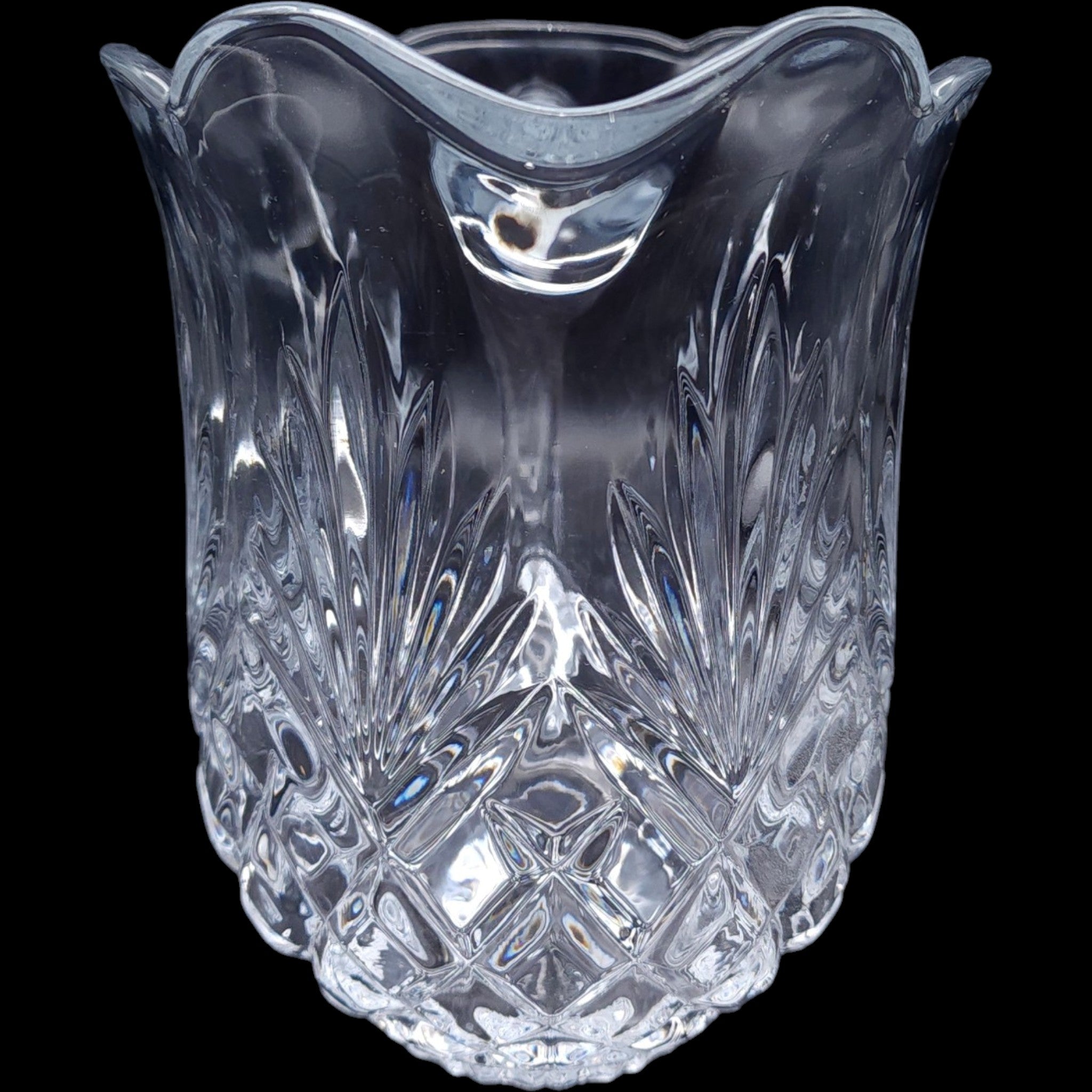 Godinger Dublin 44 oz Cut Crystal Beverage Pitcher Scalloped Rim