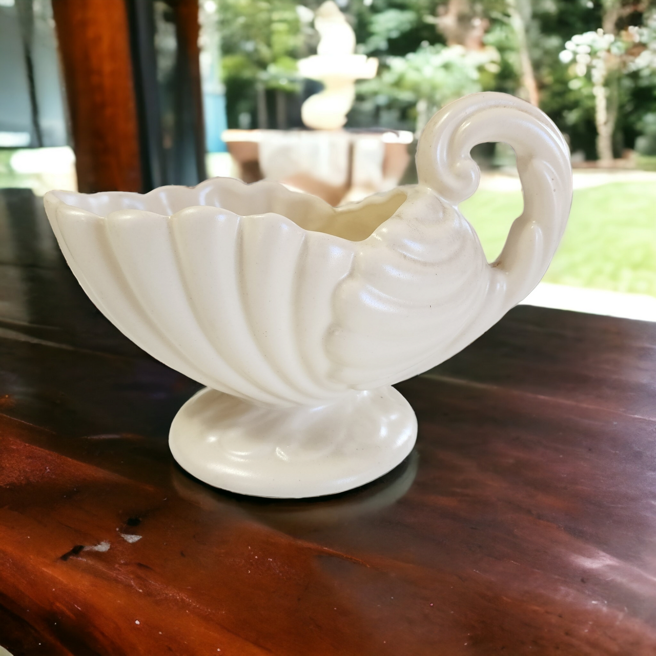 Haeger Matte Ivory White Ceramic Swirl Cornucopia Footed Planter Vase Jardiniere