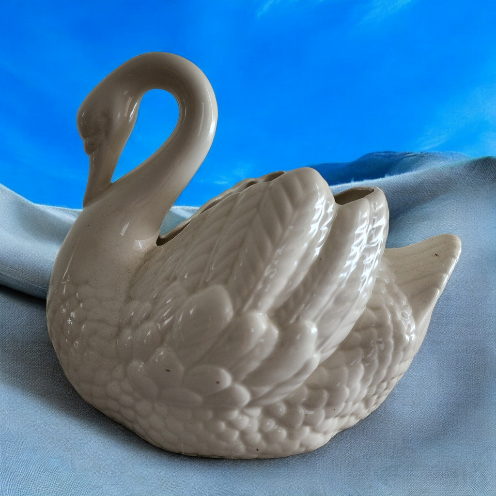 Holland Mold White Porcelain Swan Planter Vase Bowl