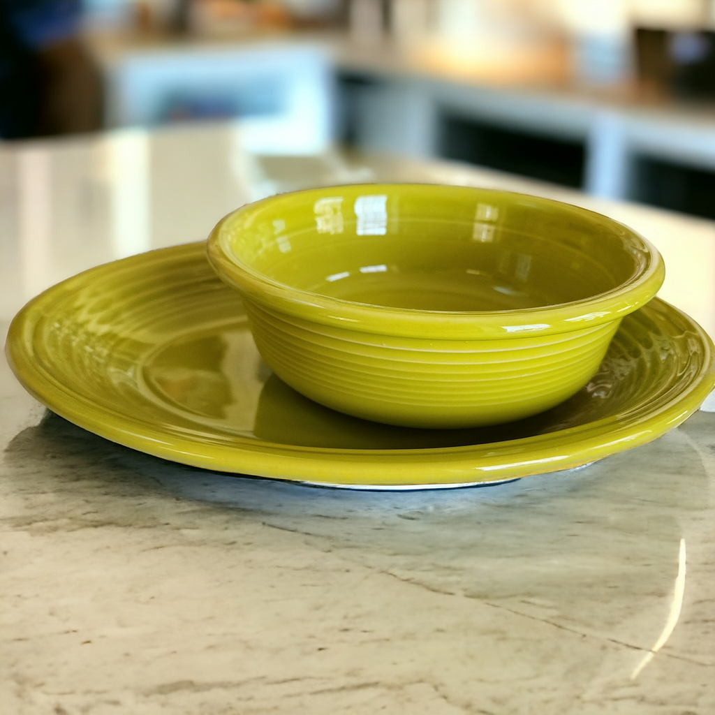Homer Laughlin Fiesta Lemongrss Platter & Bowl 2PC Companion Set