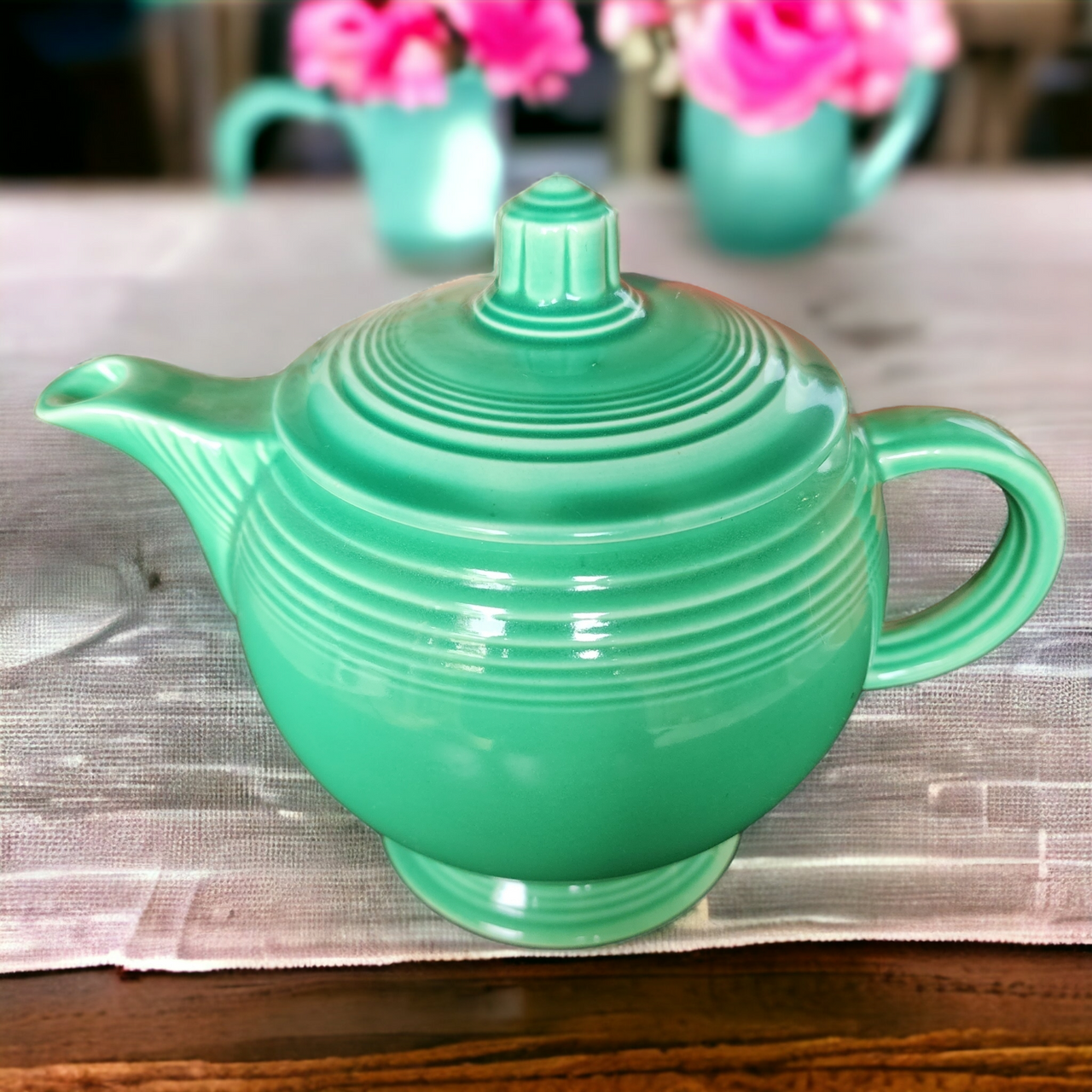 Homer Laughlin Fiesta Light Green Older Teapot & Lid 4 Cup
