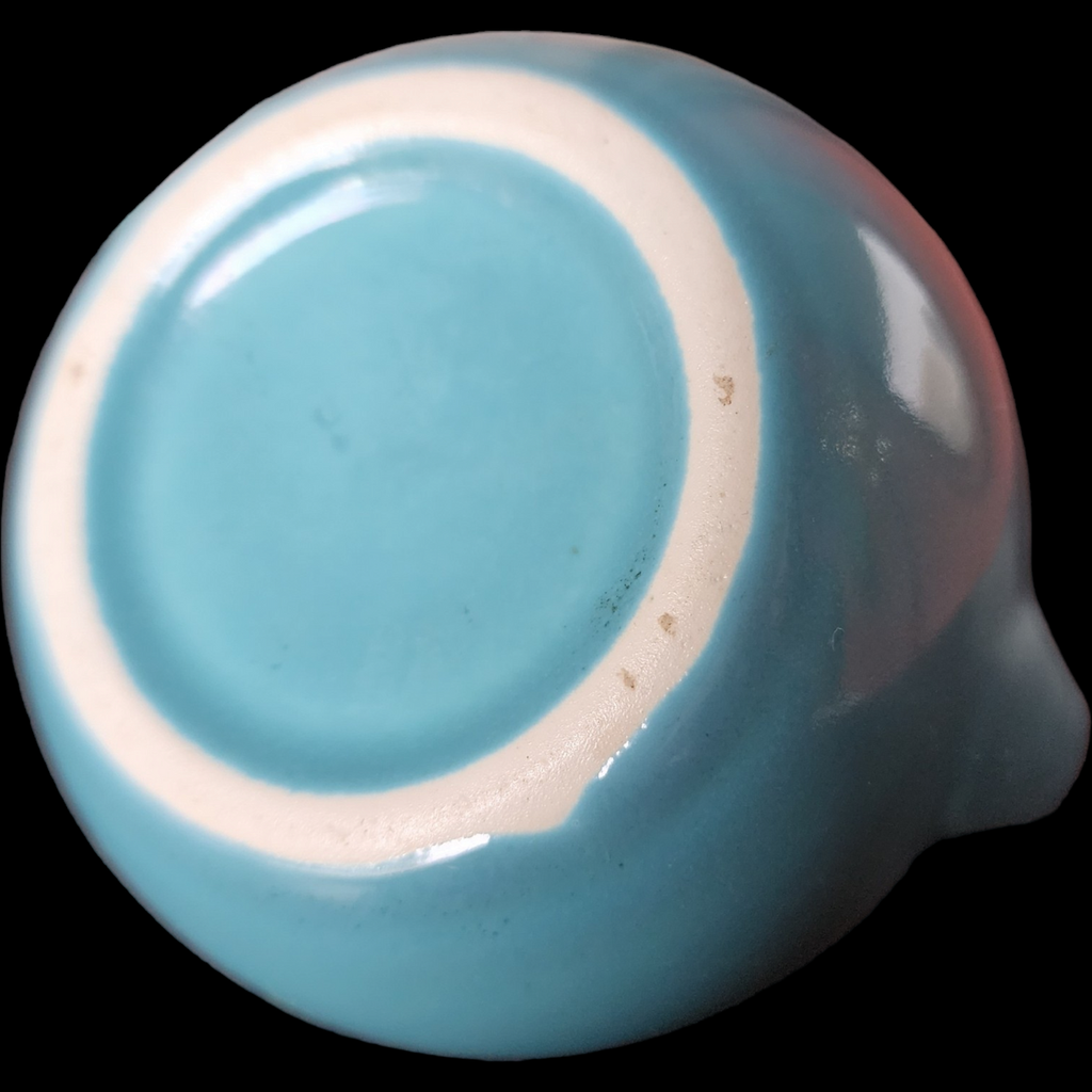 Homer Laughlin Harlequin Turquoise Older Novelty 8 OZ Ball Jug Creamer