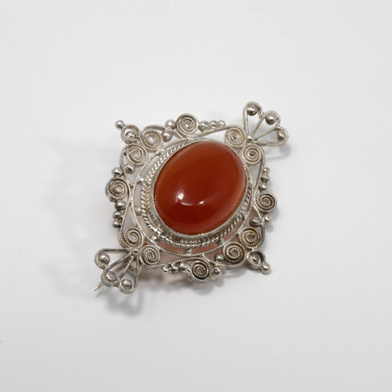 Art Nouveau Ornate Silver Filigree Carnelian Cabochon Pin Brooch, Early 1900s