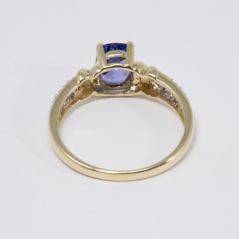 Amethyst and Diamond 10 Karat Yellow Gold Ring, Solitaire Prong Setting