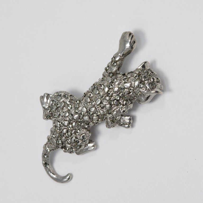 Oscar de la Renta Leopard Brooch Pin, Silvertone