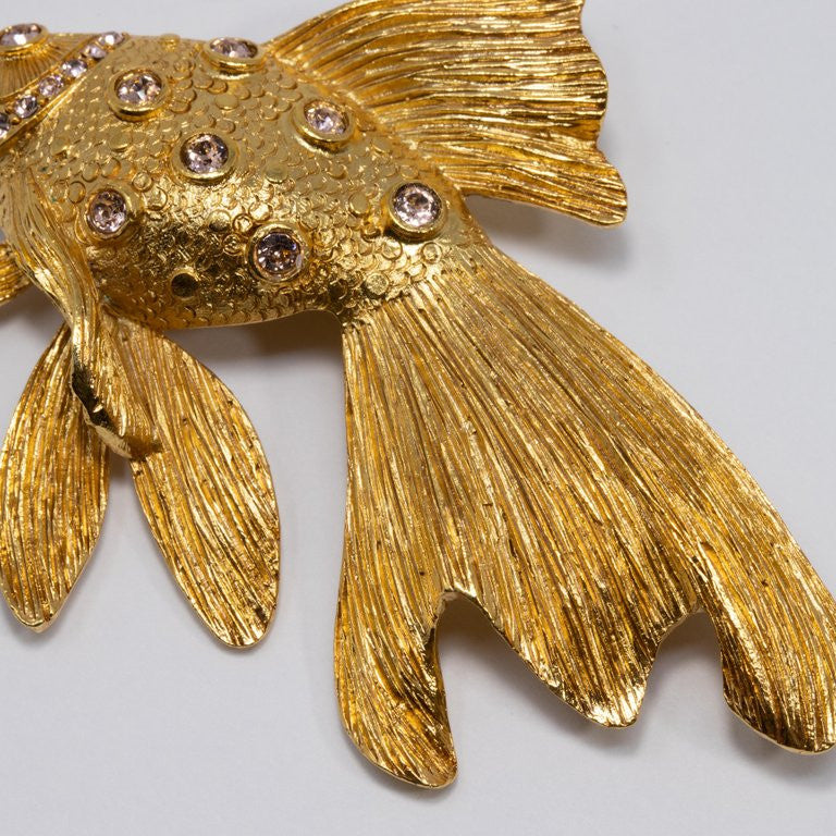 Oscar de la Renta Clear Crystal Fish Stone Brooch, Pin, in Goldtone