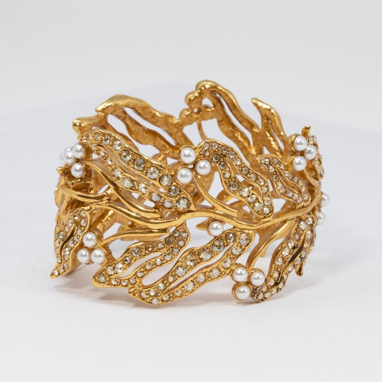 Oscar de la Renta Bamboo Leaf Faux Pearl Hinged Cuff Bracelet in Gold
