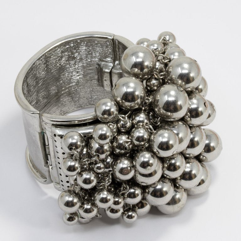 Oscar de la Renta Silver Metallic Sphere Embellished Cluster Bangle Bracelet