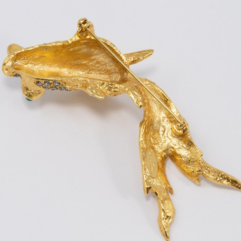 Oscar de la Renta Crystal and Resin Cabochon Fish in Gold