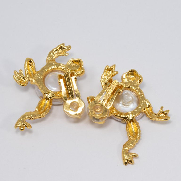Oscar de la Renta Mother of Pearl Pave Crystal Frog Clip on Earrings in Gold