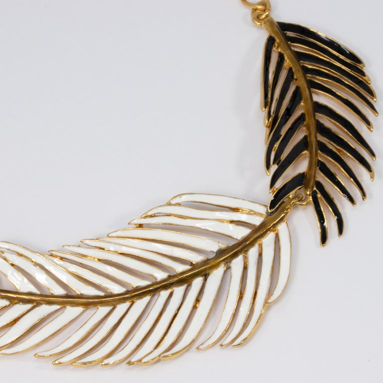 Oscar de le Renta Black and White Enamel Palm Leaf Collar Necklace in Gold