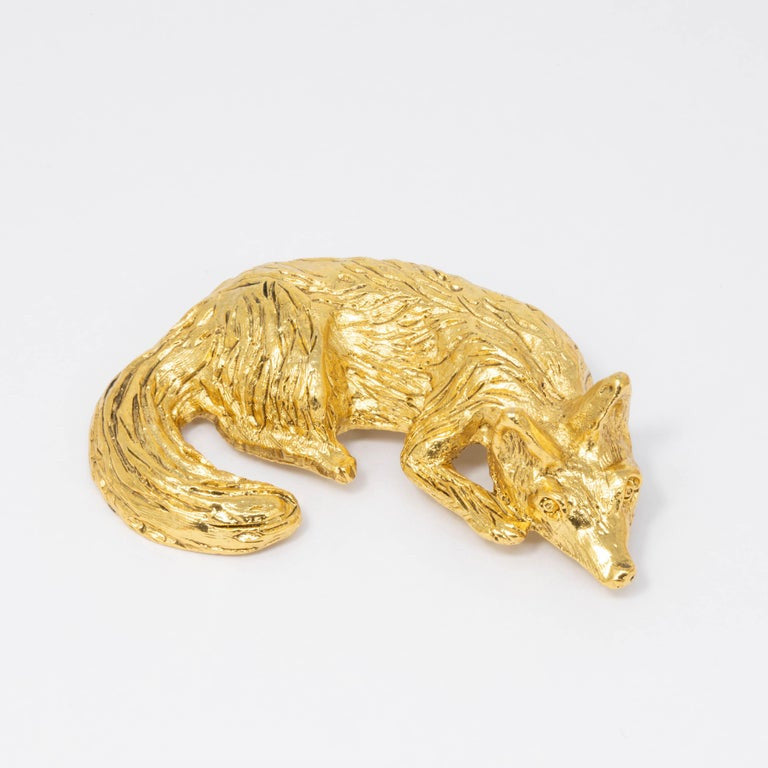 KJL Kenneth Jay Lane Resting Fox Pin Brooch in Gold