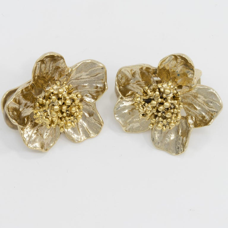 Oscar de la Renta Gold Bold Button Flower Clip On Earrings, Contemporary