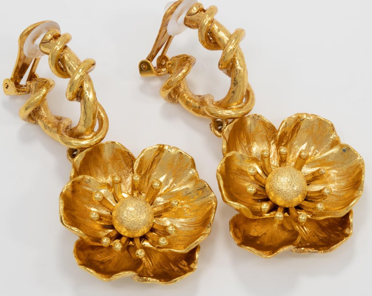 Oscar de la Renta Gold Poppy Flower Clip On Dangle Earrings, Contemporary