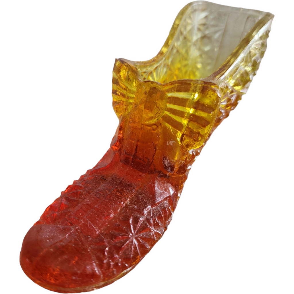 Kanawha Glass Amberina Daisy & Button Glass Slipper Vase