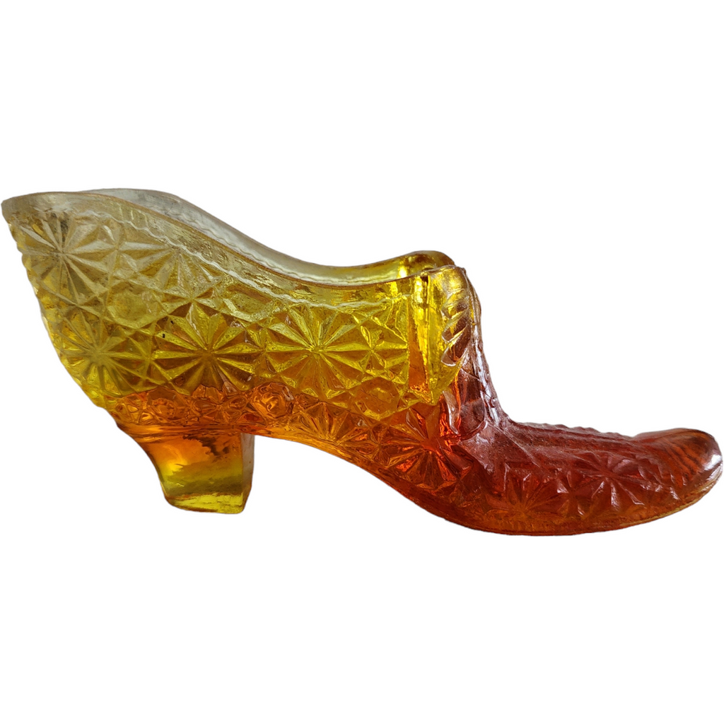 Kanawha Glass Amberina Daisy & Button Glass Slipper Vase