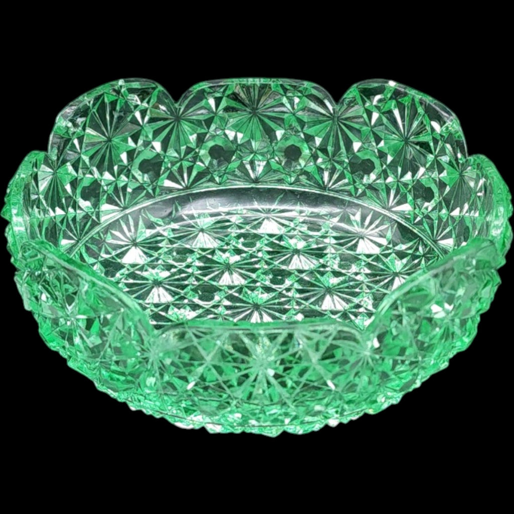 4" L.G. Wright Light Green Uranium Glass Daisy and Button Scalloped Bowl