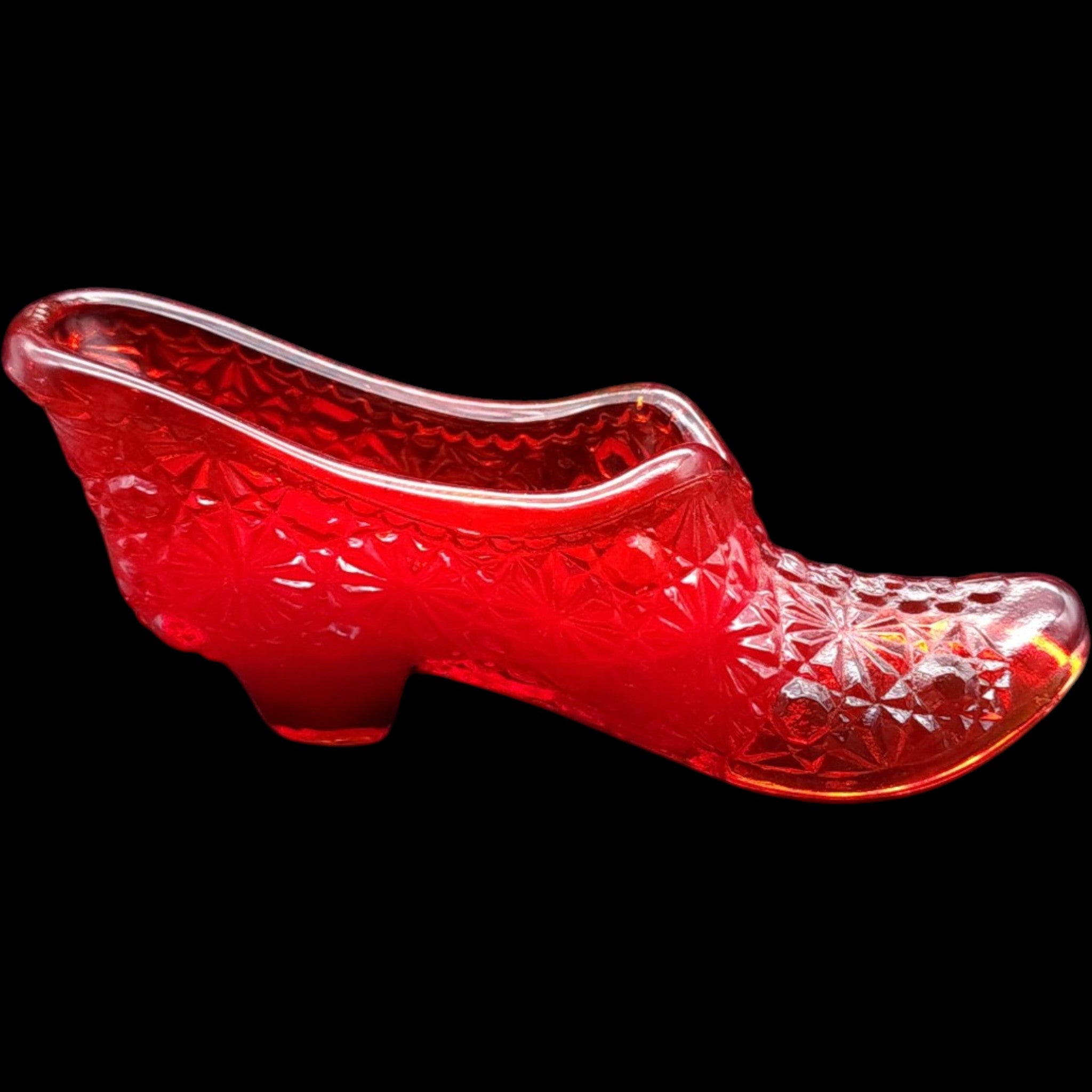 L.G. Wright Ruby Amberina Glass Slipper Shoe Daisy and Button Pattern