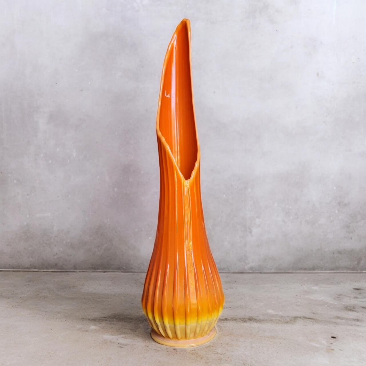 LE Smith Bittersweet Orange Swung Glass Ribbed Vase