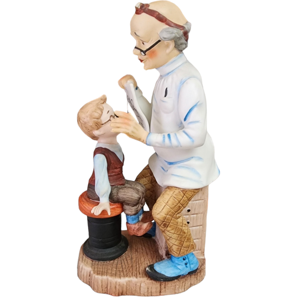 Lefton Porcelain Eye Doctor Figurine #2749 Taiwan