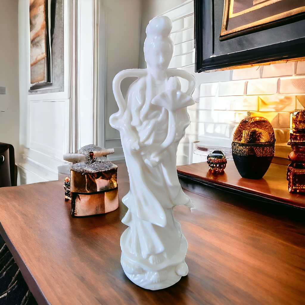 Lenwile Ardalt Verithin White Porcelain Geisha Figurine