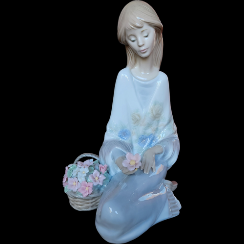 Lladro Museum Collector Society Figurines  Flower Song Gloss Figurine Collectible Boxed