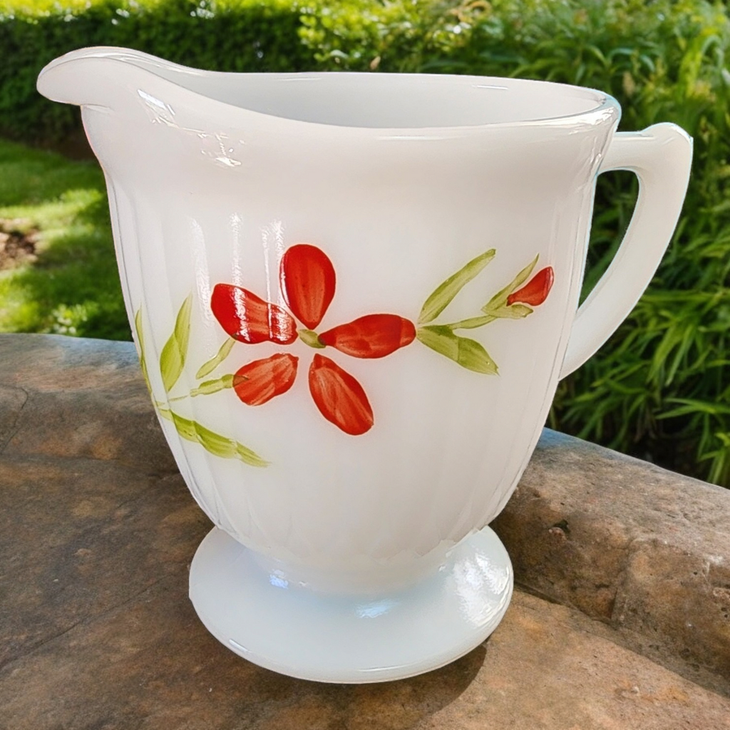 MacBeth-Evans Petalware Florette Creamer