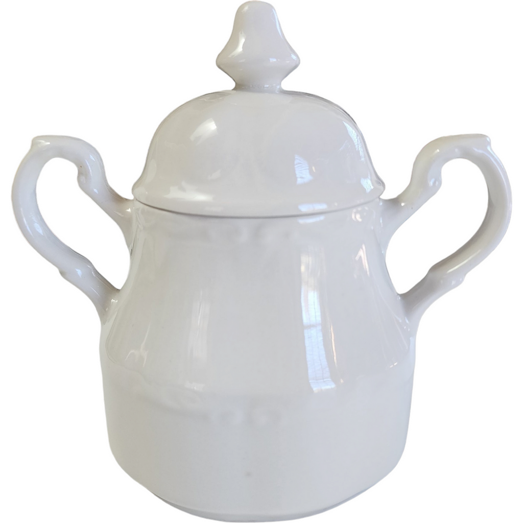 Meakin J & G Sterling Colonial All White Scalloped Sugar Bowl & Lid