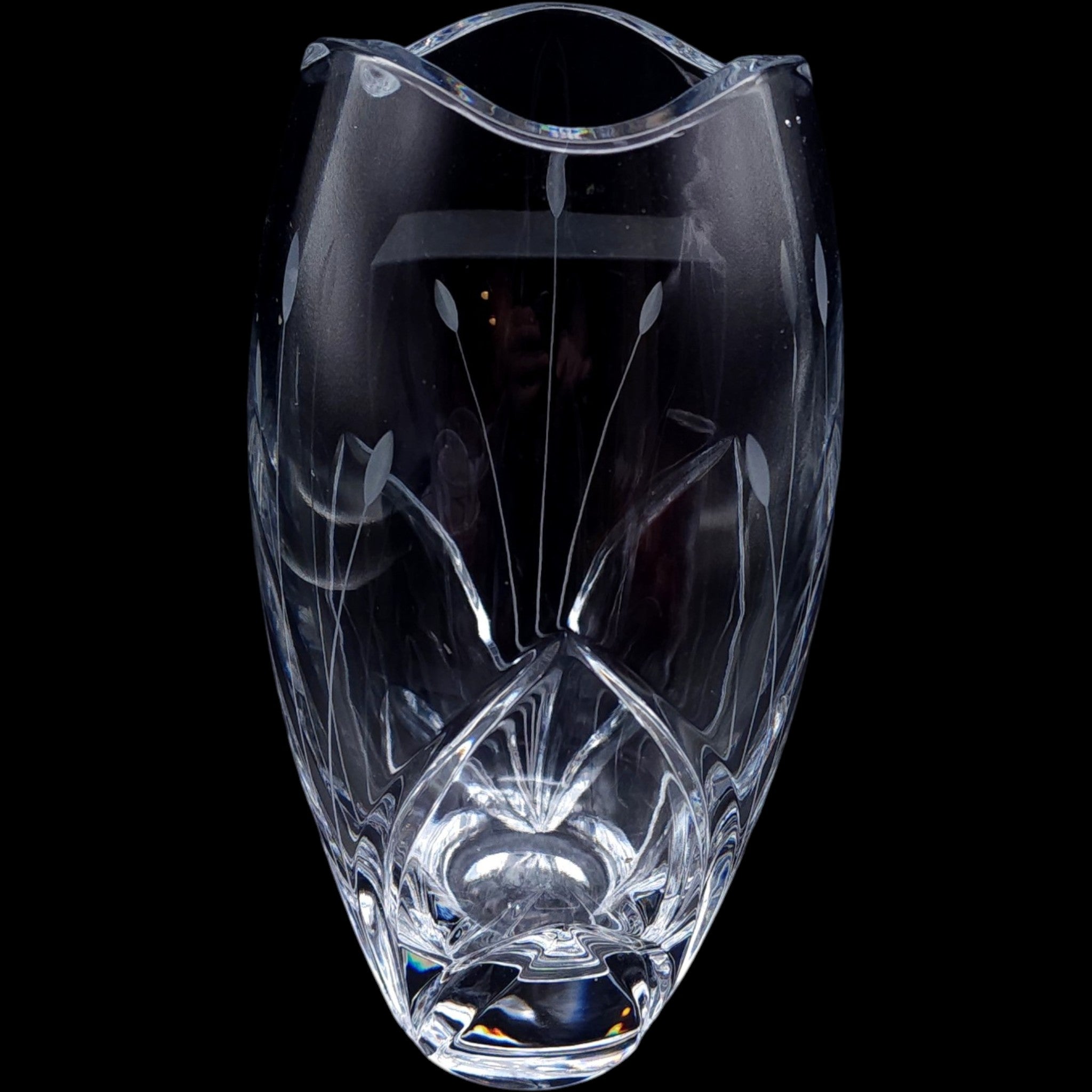 10" Mikasa Crystal Petit Points Etched Cut Glass Crystal Flower Vase