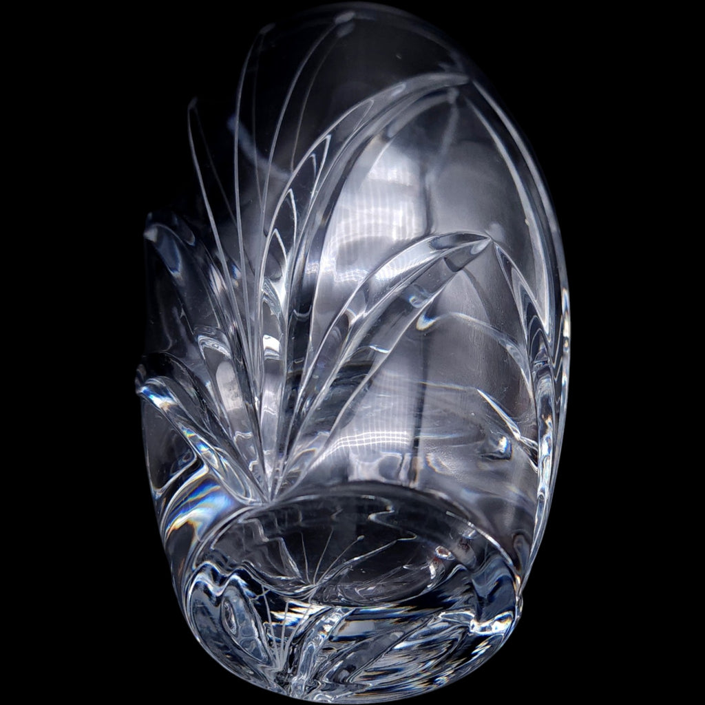 10" Mikasa Crystal Petit Points Etched Cut Glass Crystal Flower Vase