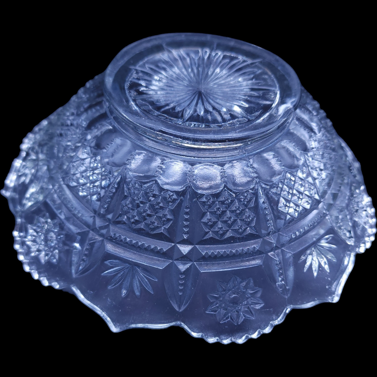 Model Flint Banded Star and Fan Clear Round Bowl
