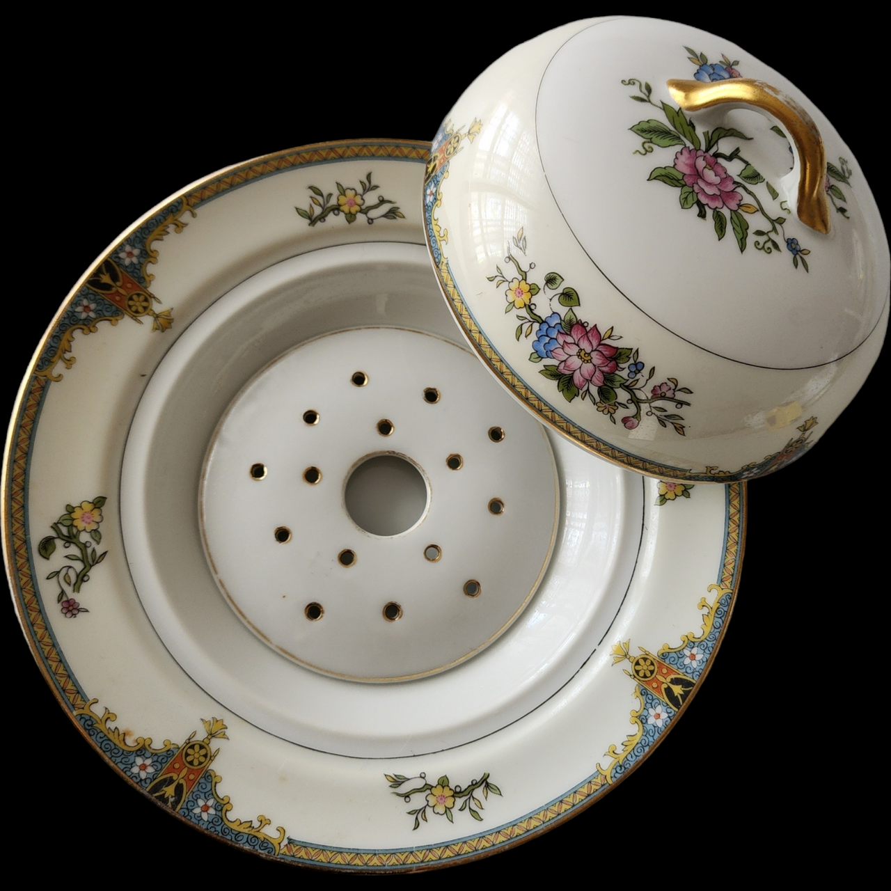 Noritake Florals Cream Band  Blue & Yellow Edge Round Covered Butter